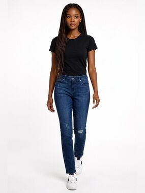 EUC Chico’s SZ 1R/8 blue 5-pocket skinny jeans w/light destruction/waist 32”-36”
